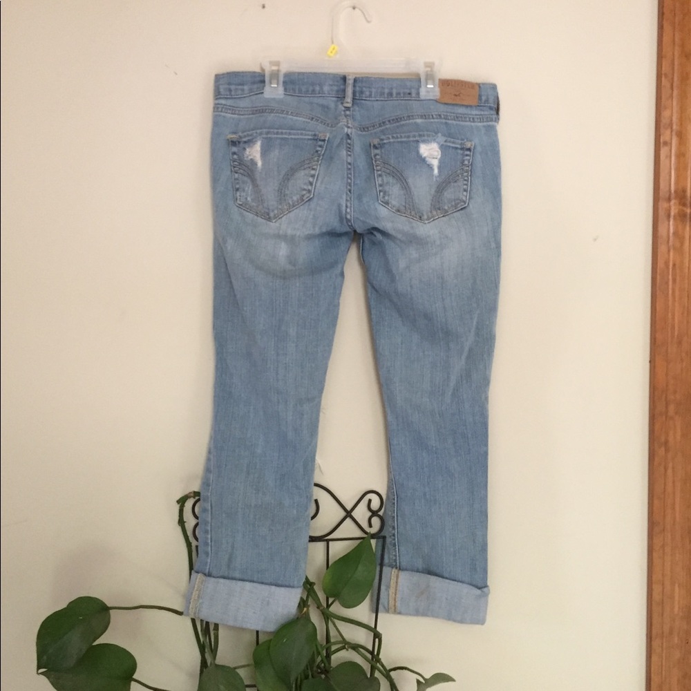 Low rise Hollister Jeans - GREAT CONDITION!! - Picture 2 of 2